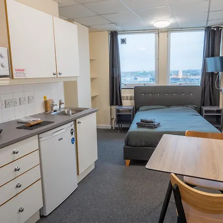 Standard En-Suite Apartment 3 Plymouth Exterior photo